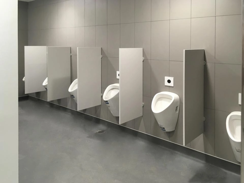 Przegrody pisuarowe